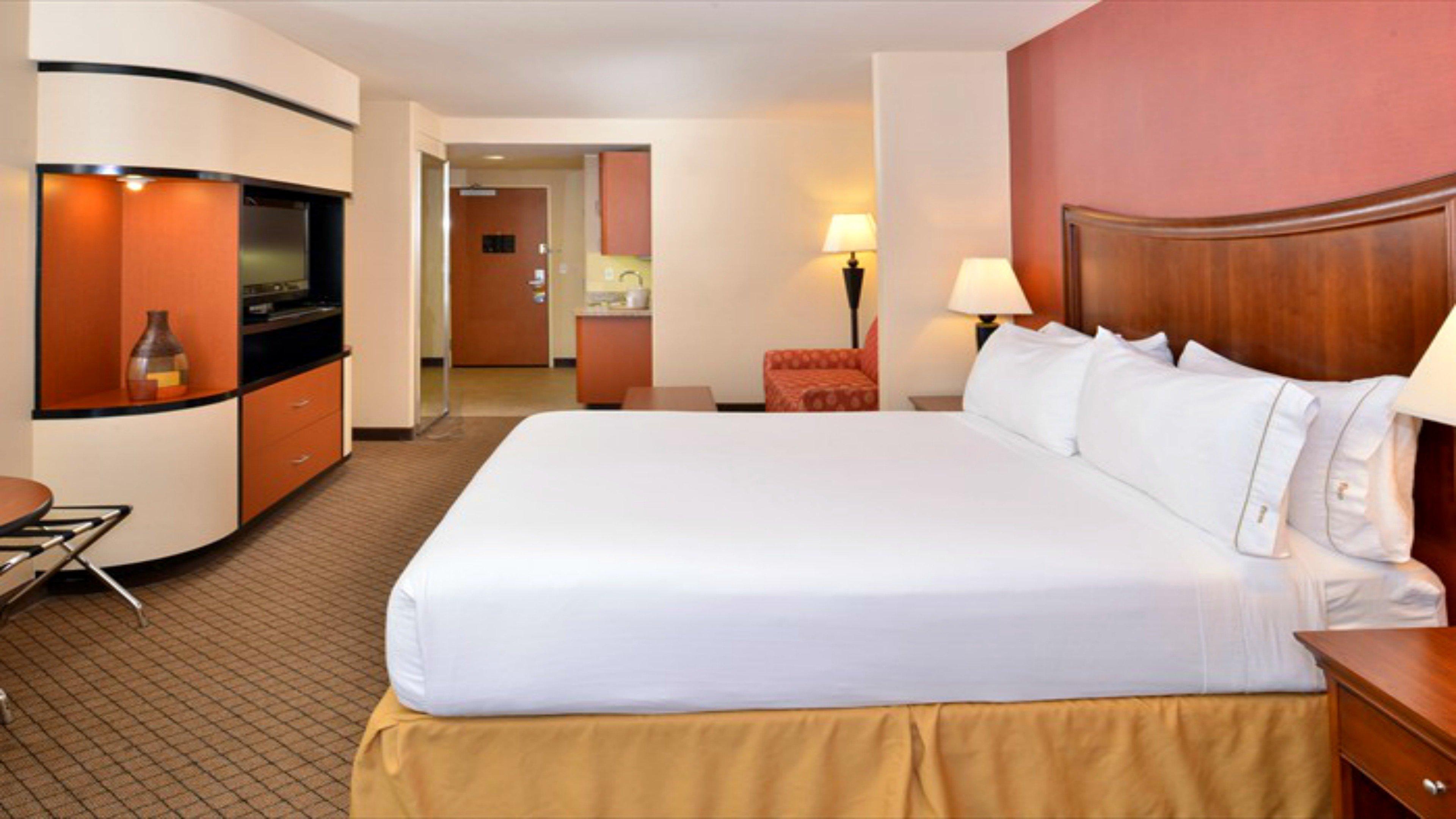 Holiday Inn Express Hotel & Suites Lincoln-Roseville Area, An Ihg Hotel Экстерьер фото