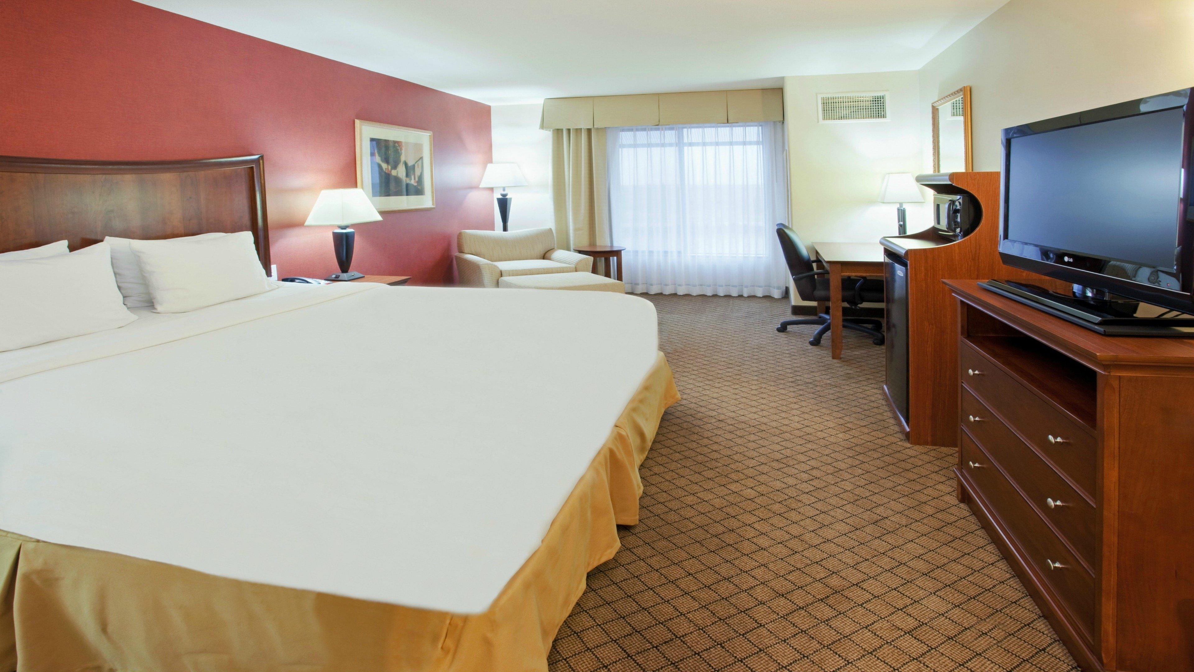 Holiday Inn Express Hotel & Suites Lincoln-Roseville Area, An Ihg Hotel Экстерьер фото